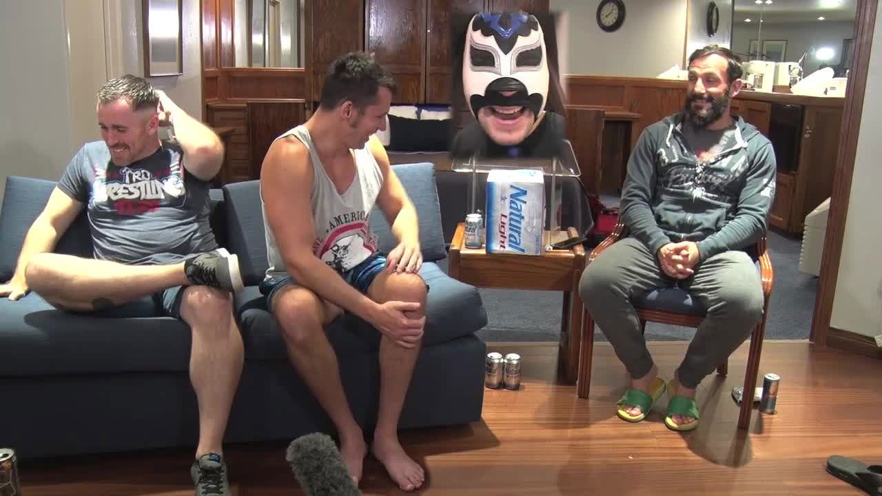 Backdrop for An Officer & A Gentleman: Bobby Fish