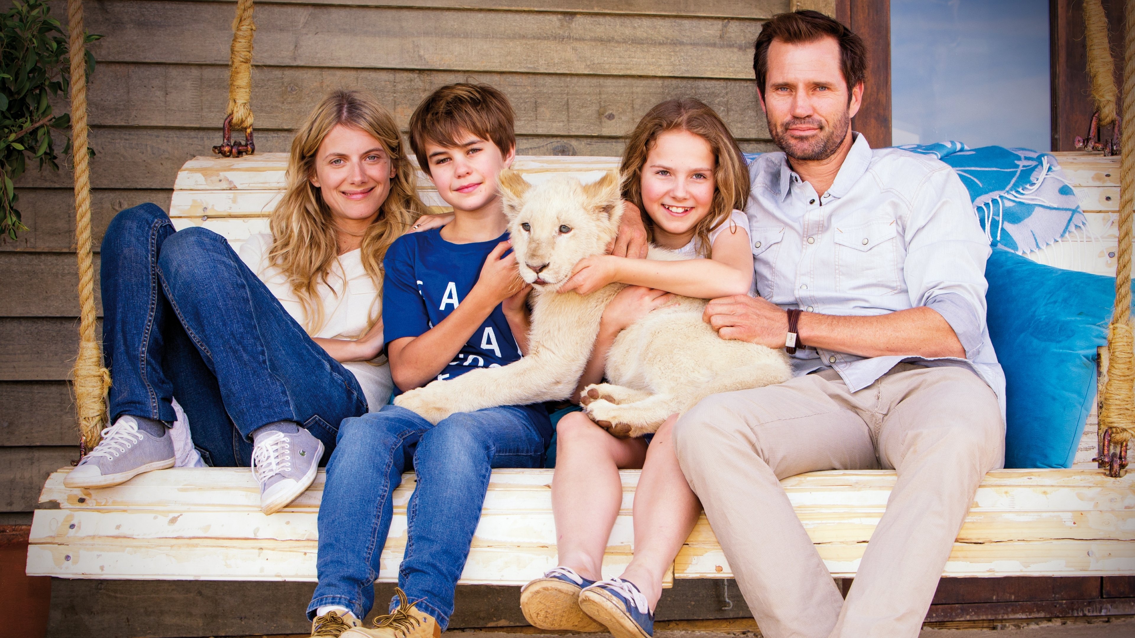 Backdrop for Mia and the White Lion