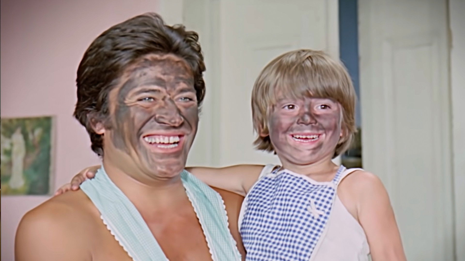 Backdrop for Yumurcak Köprüaltı Çocuğu