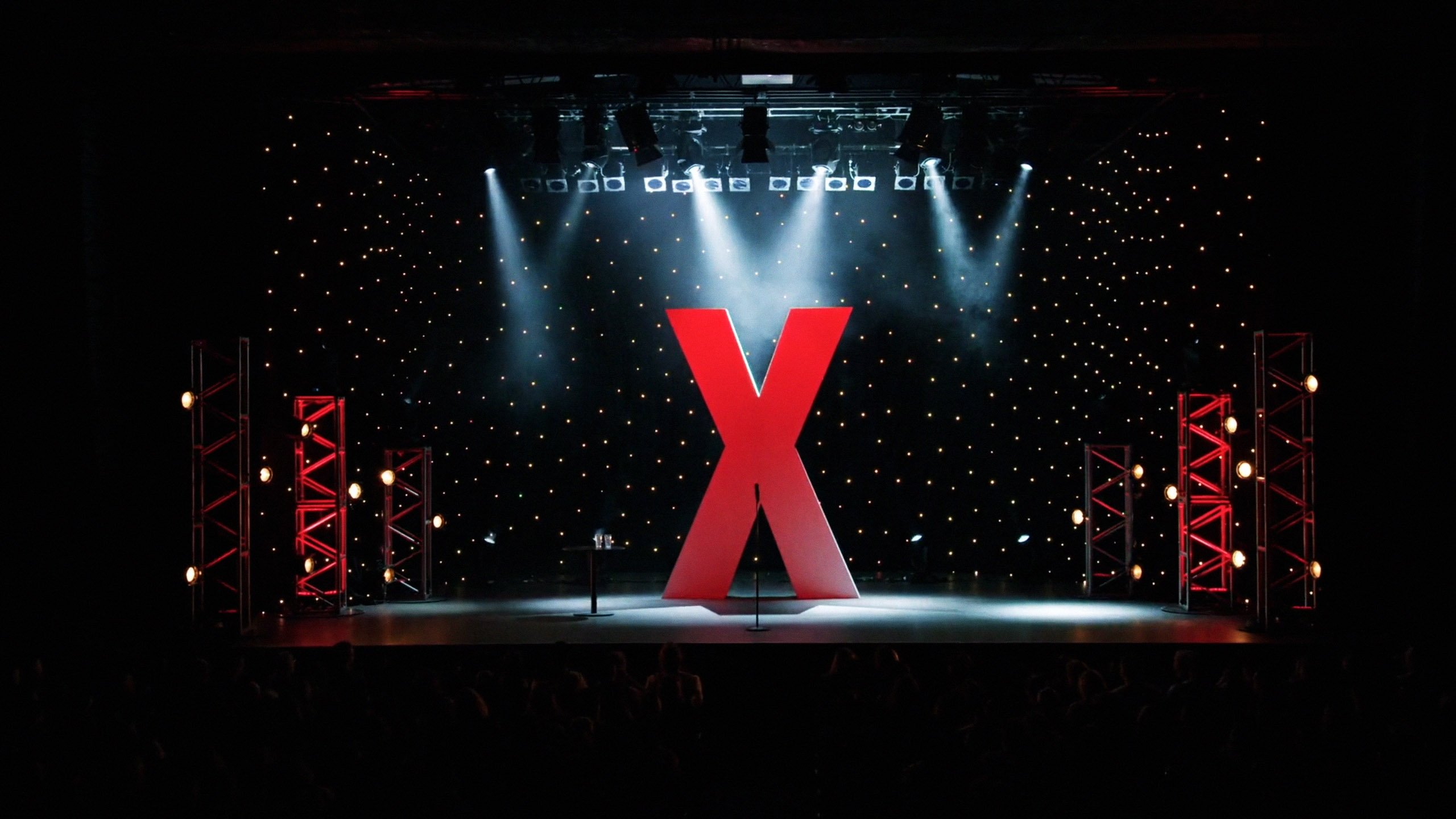 Backdrop for Daniel Sloss: X