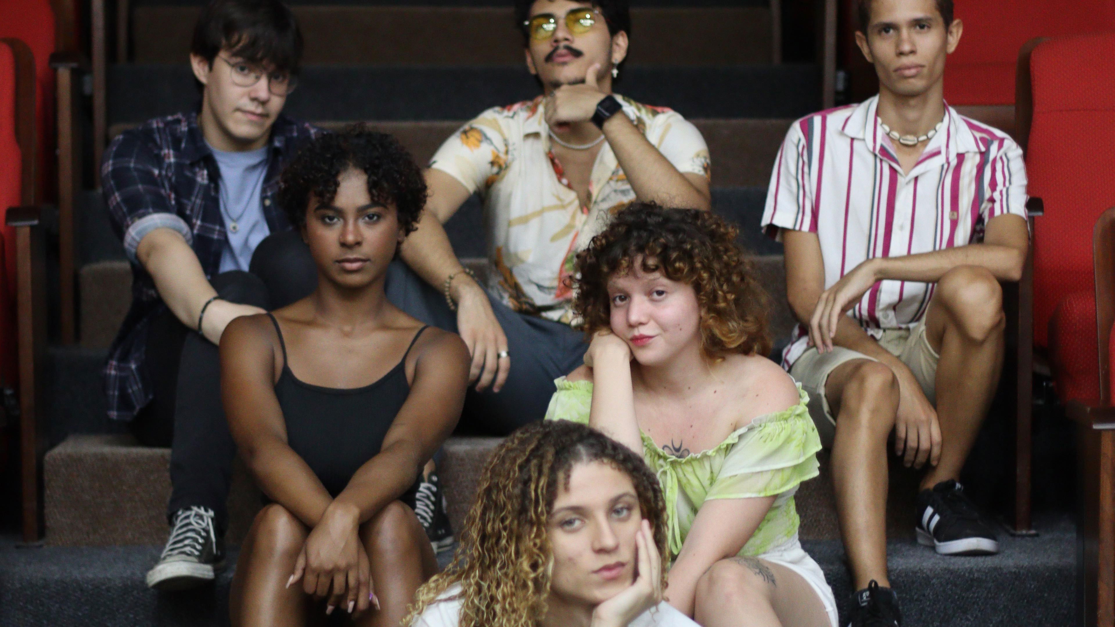 Backdrop for A Incrível Viagem de Madu