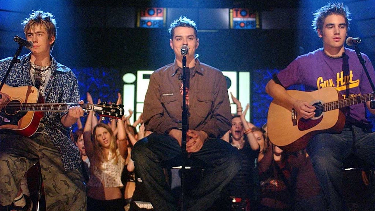 Backdrop for Busted: Christmas for Everyone