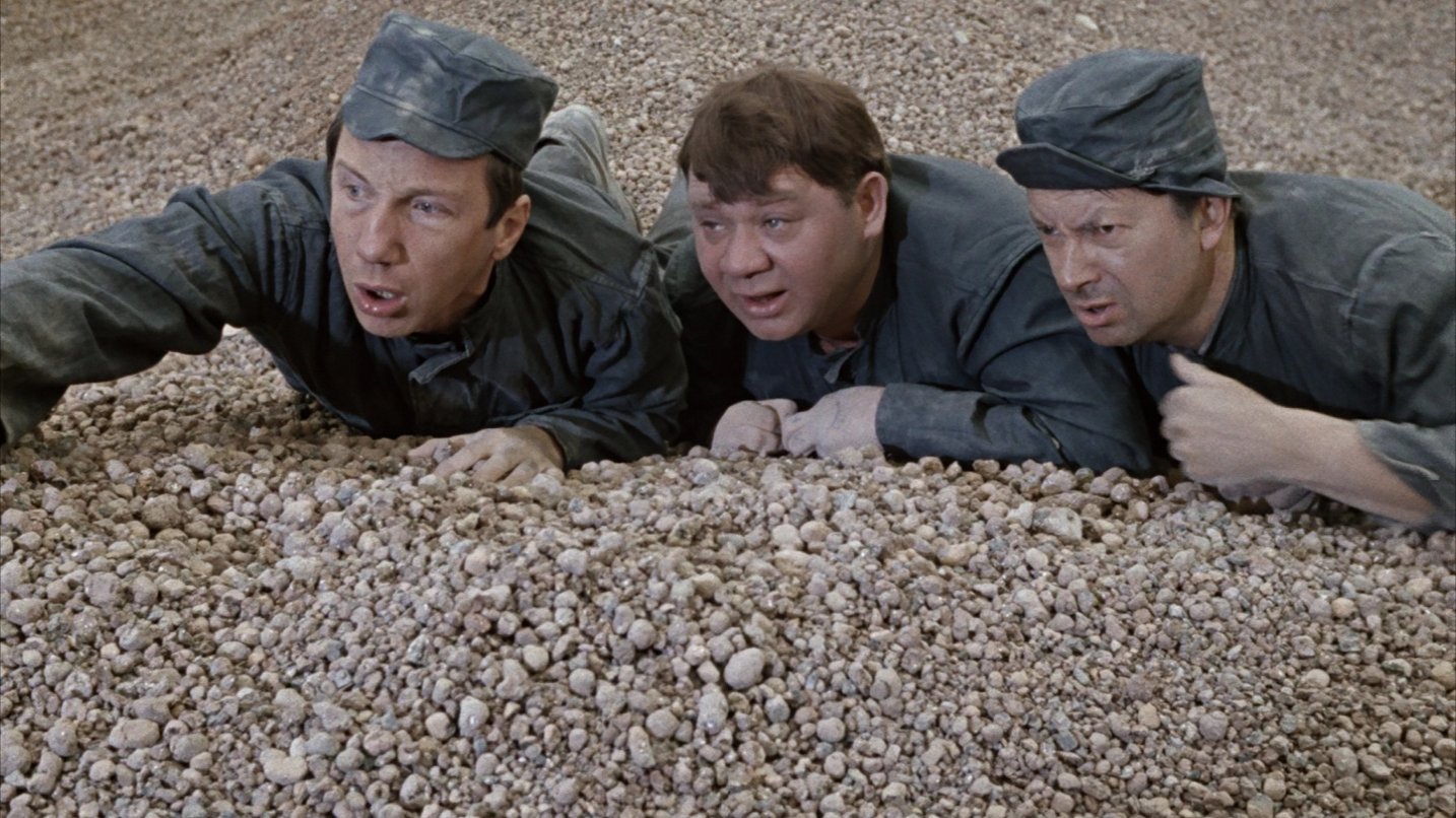 Backdrop for Gentlemen of Fortune