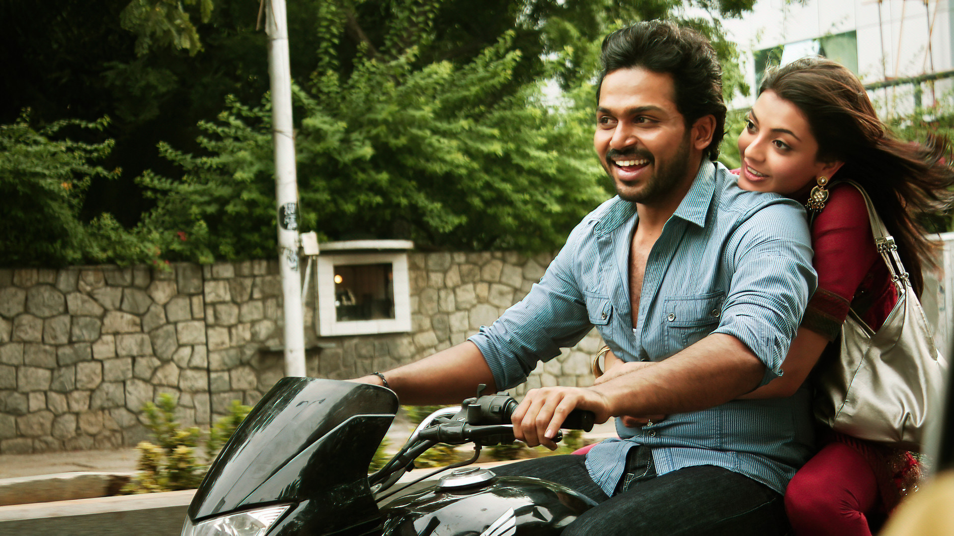 Backdrop for Naan Mahaan Alla