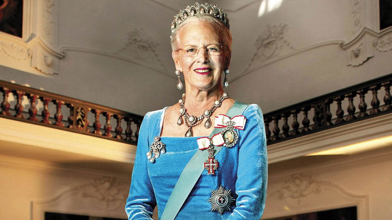 Backdrop for Dronning i 50 år