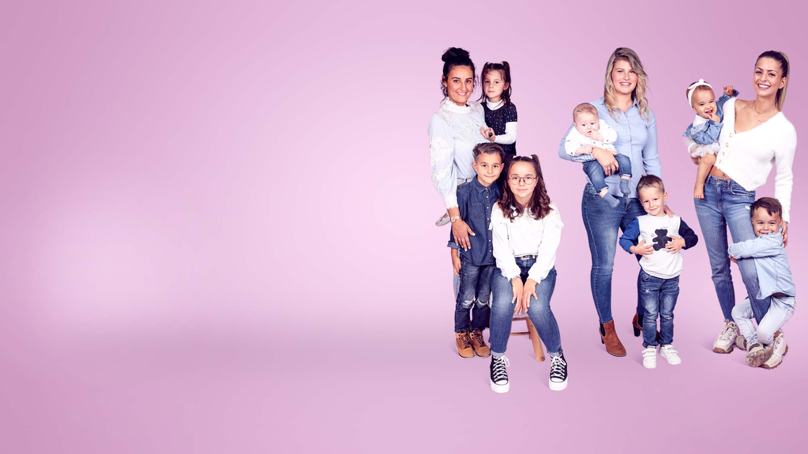 Backdrop for Les Mamans