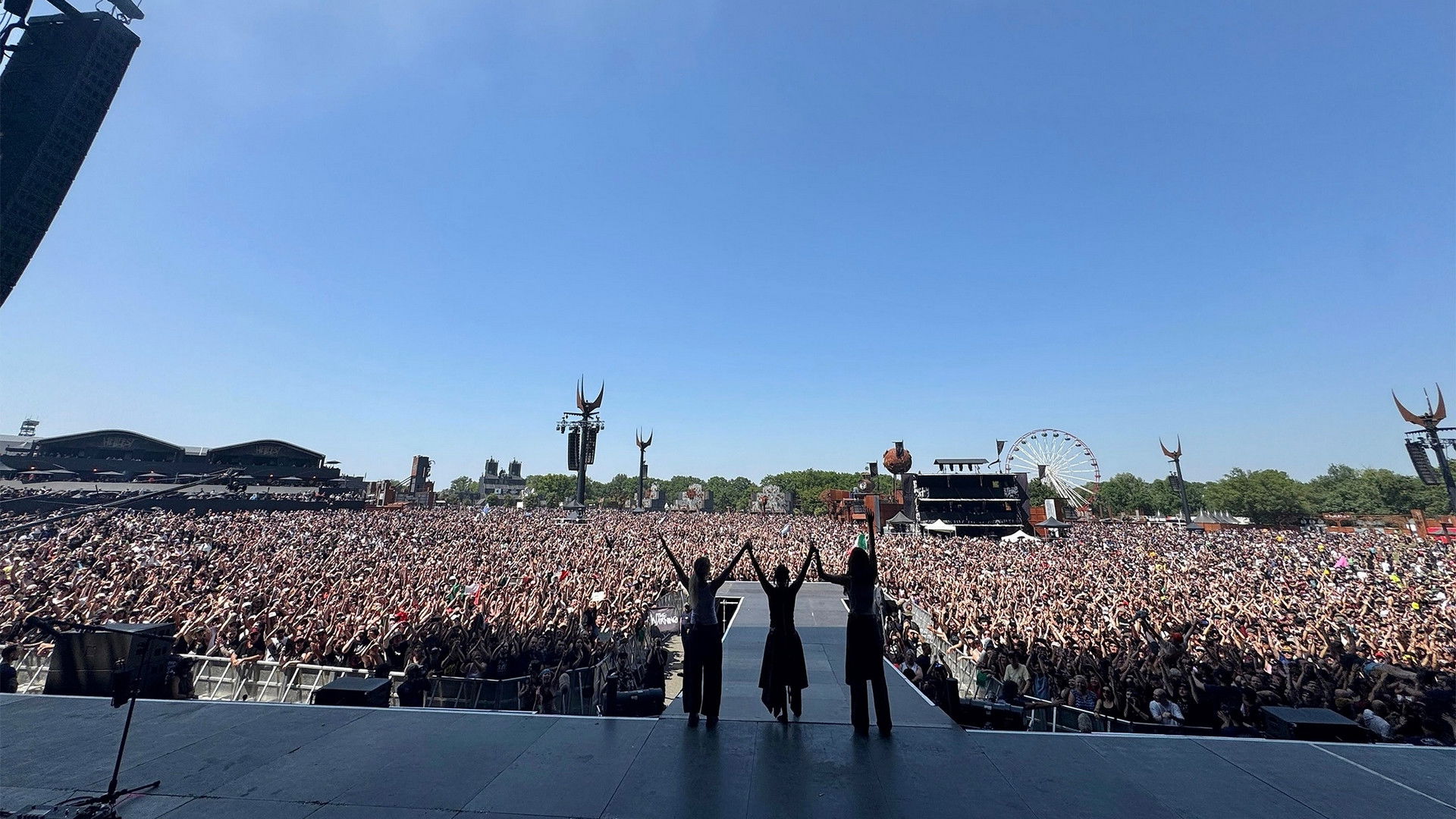 Backdrop for The Warning - Hellfest 2025
