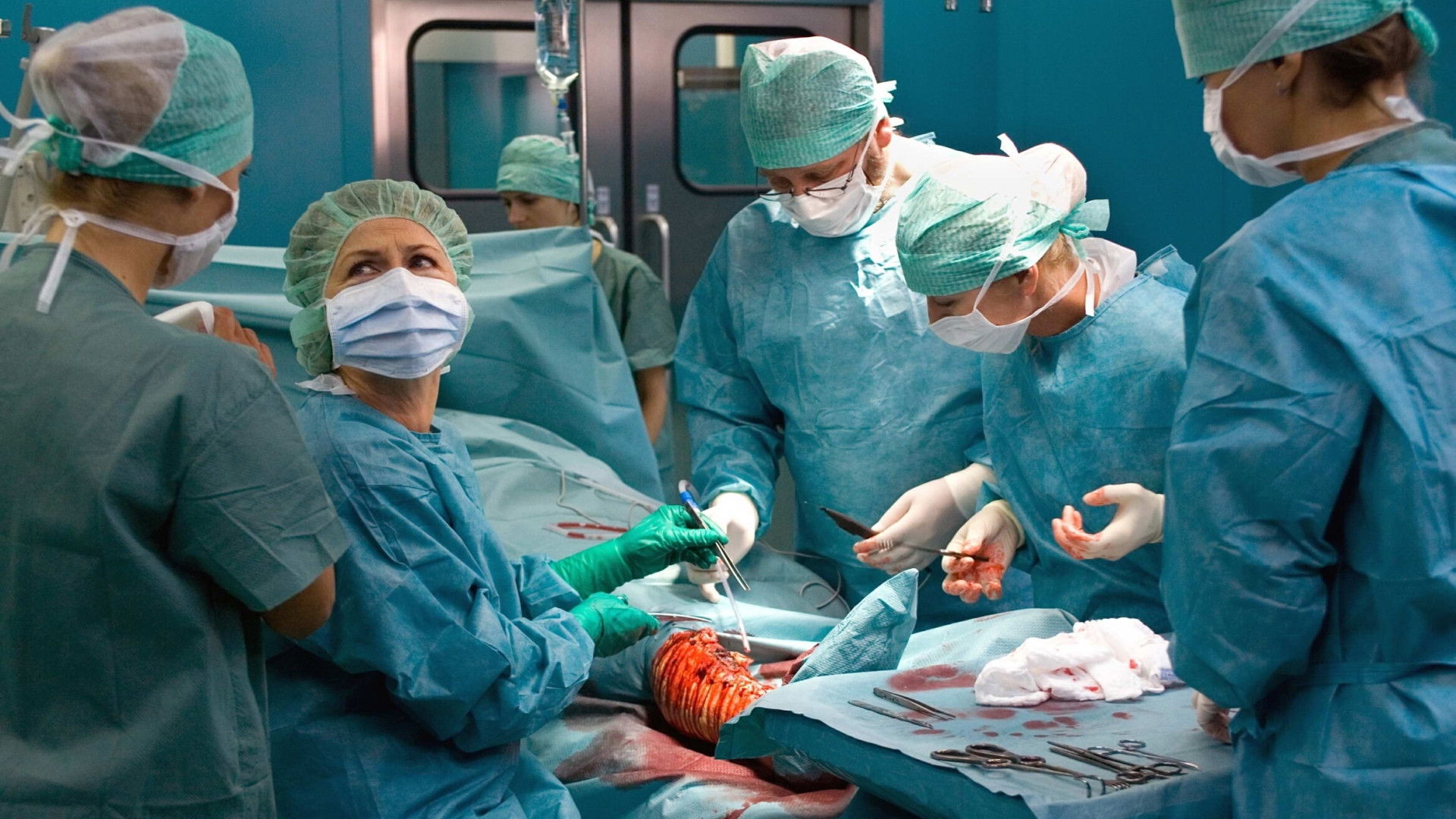 Backdrop for Nemocnice na kraji města po dvaceti letech