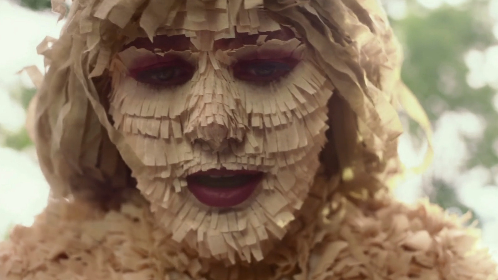 Backdrop for Dulce Dolor