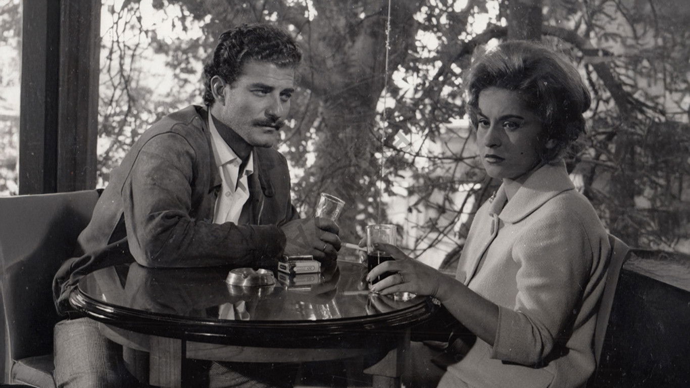 Backdrop for Kelebekler Çift Uçar