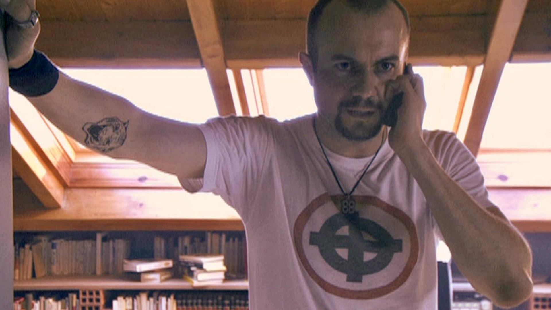 Backdrop for Diario de un skin