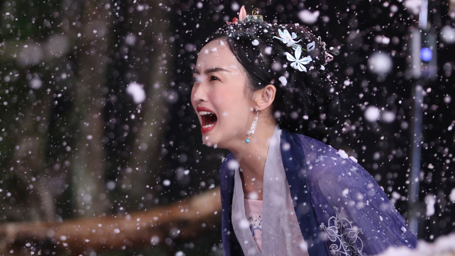 Backdrop for Nước Chảy Hoa Trôi (Reborn)