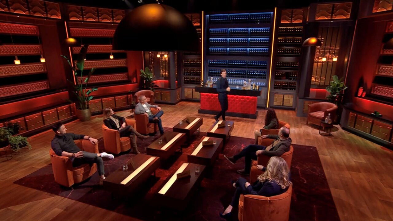 Backdrop for De Bluffer