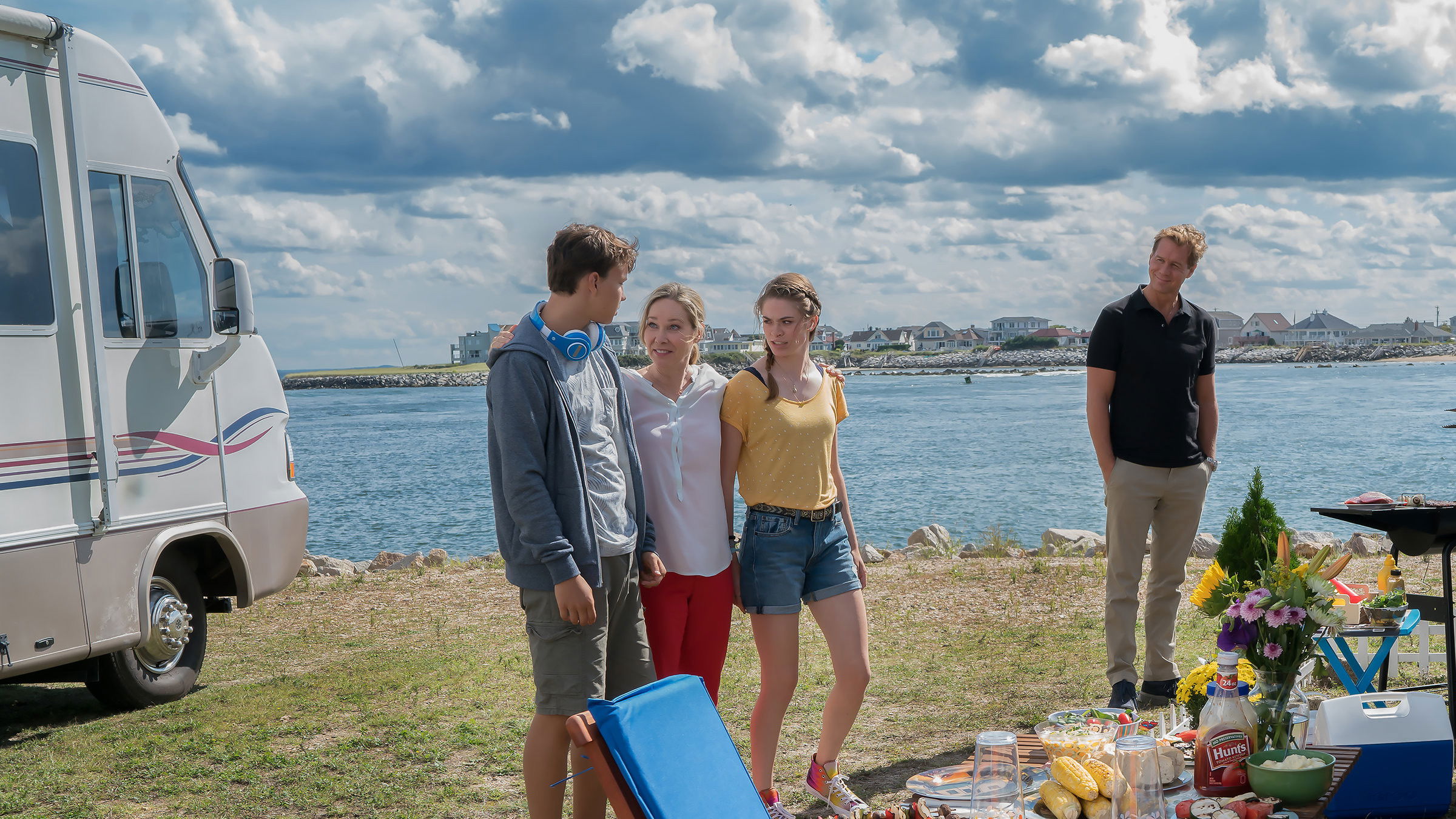 Backdrop for Katie Fforde: Familie auf Bewährung