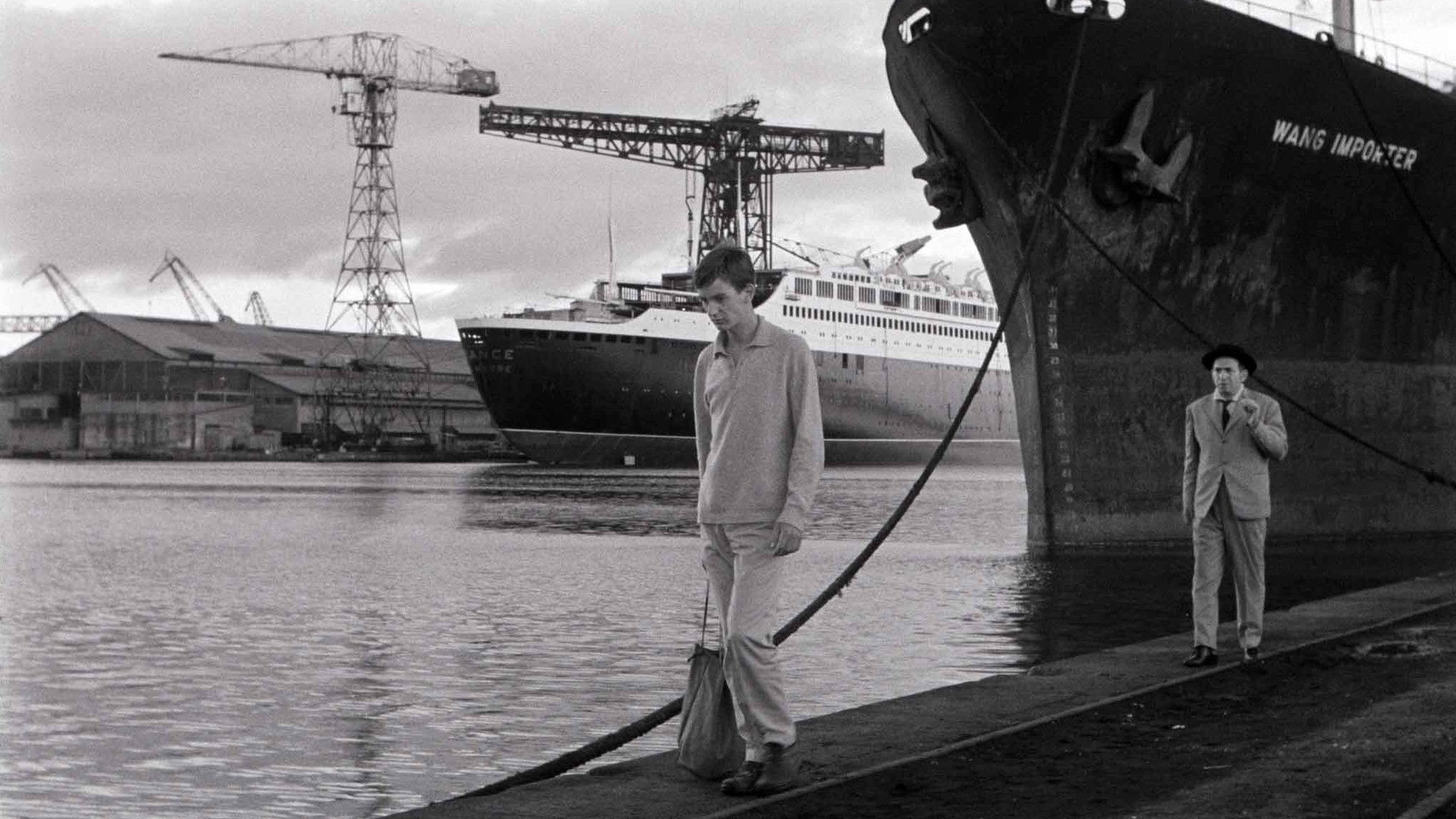 Backdrop for Le bonheur est pour demain