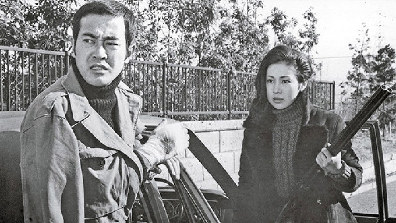 Backdrop for Woman Mobsters