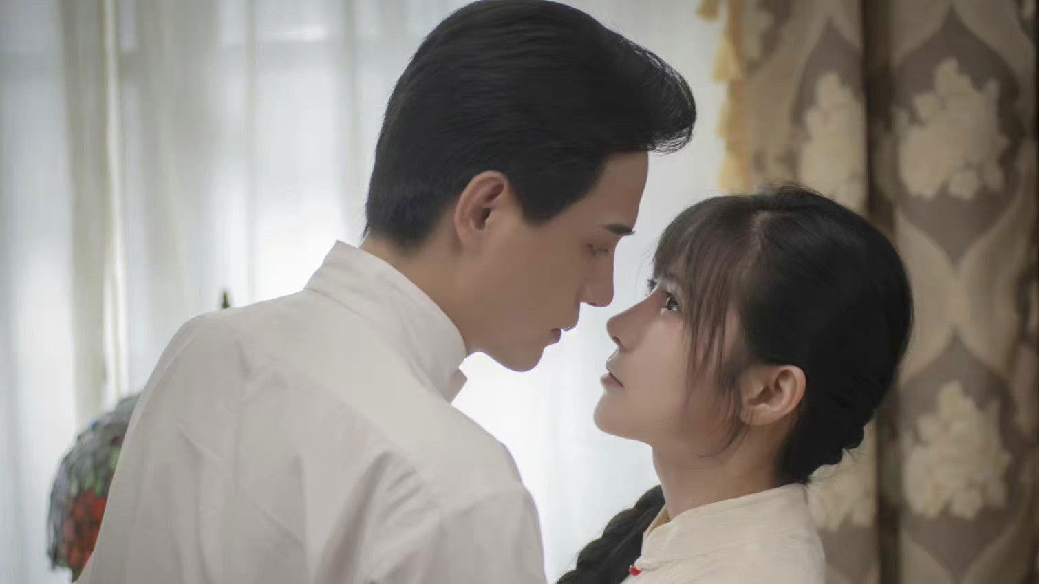 Backdrop for The Leading Actor Dare Not Provoke