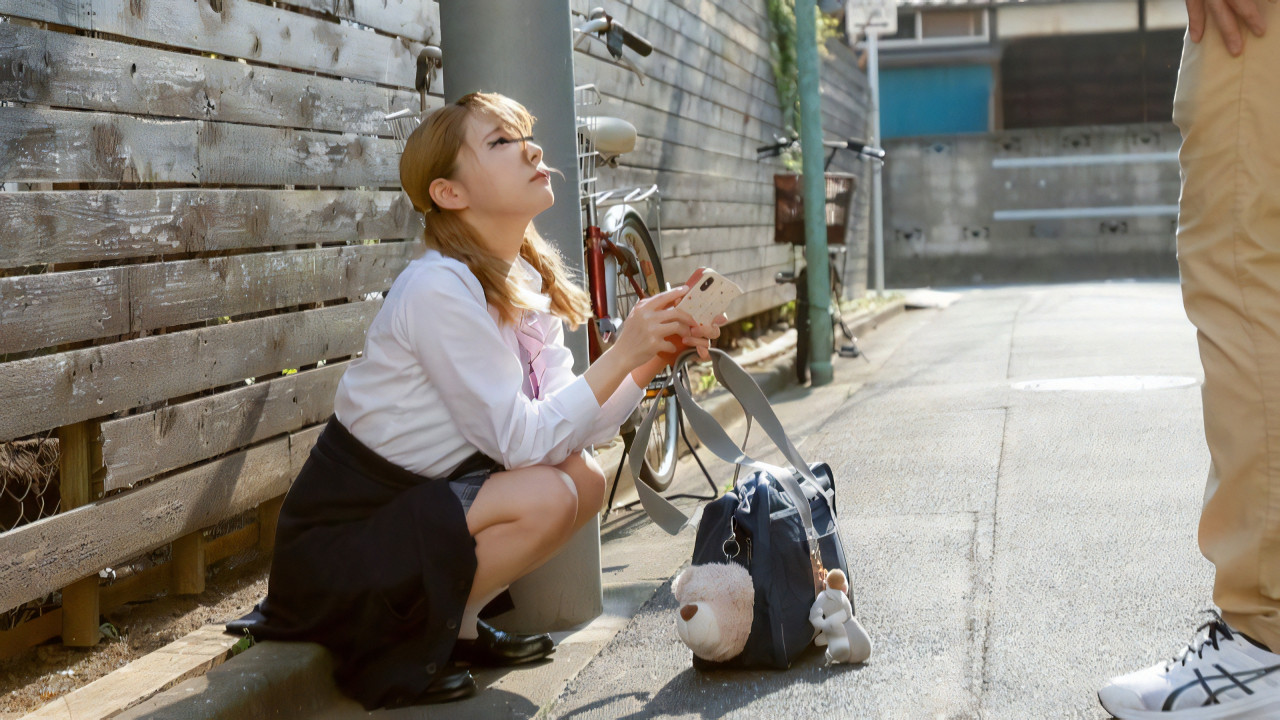 Backdrop for パンツを売るだけのはずが、誰もいない所に連れ込まれて無理矢理犯された女子●生