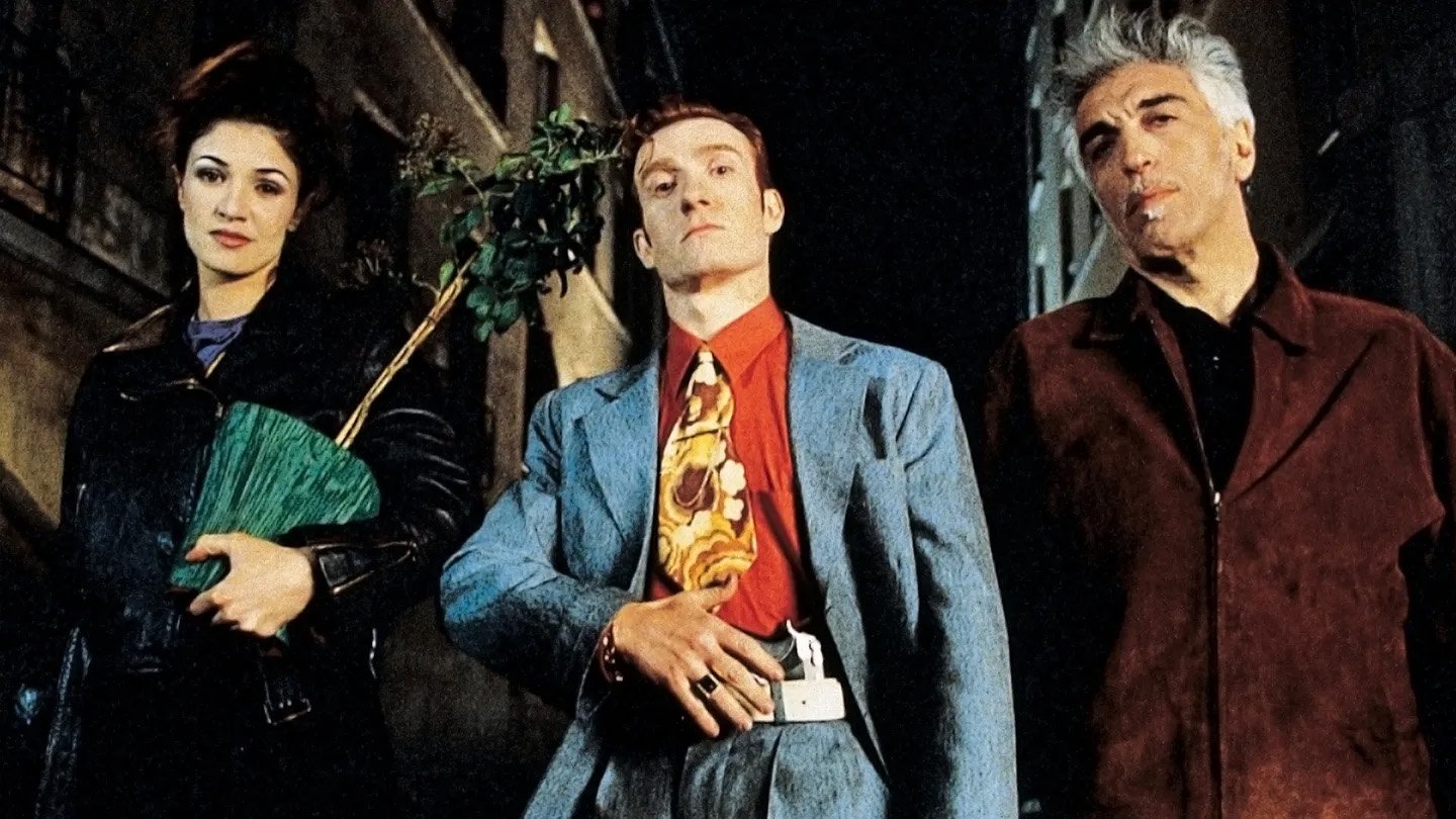 Backdrop for Les Grandes Bouches