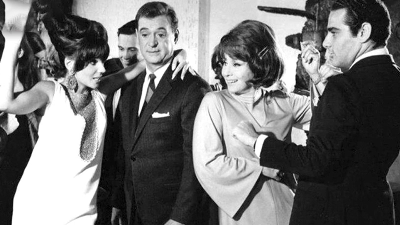 Backdrop for En mi casa mando yo