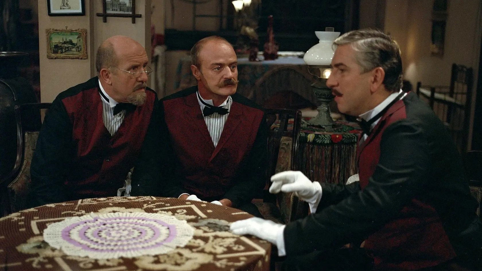 Backdrop for Tři Alberti a slečna Matylda