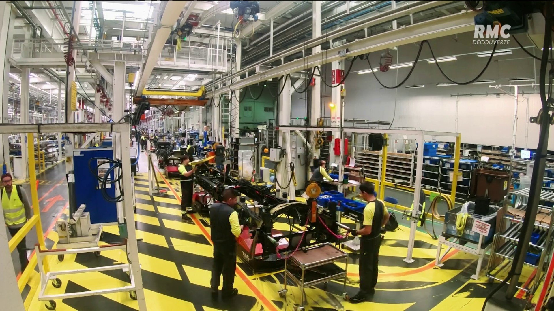 Backdrop for Making of: Volvo FH Trucks