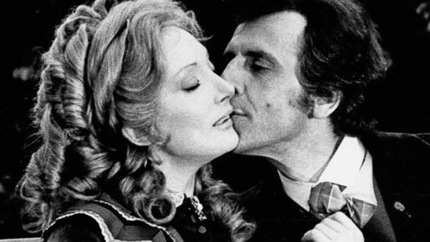 Backdrop for Malombra