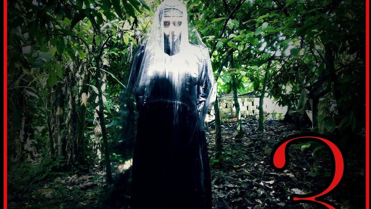 Backdrop for La Bruja 3: El Final