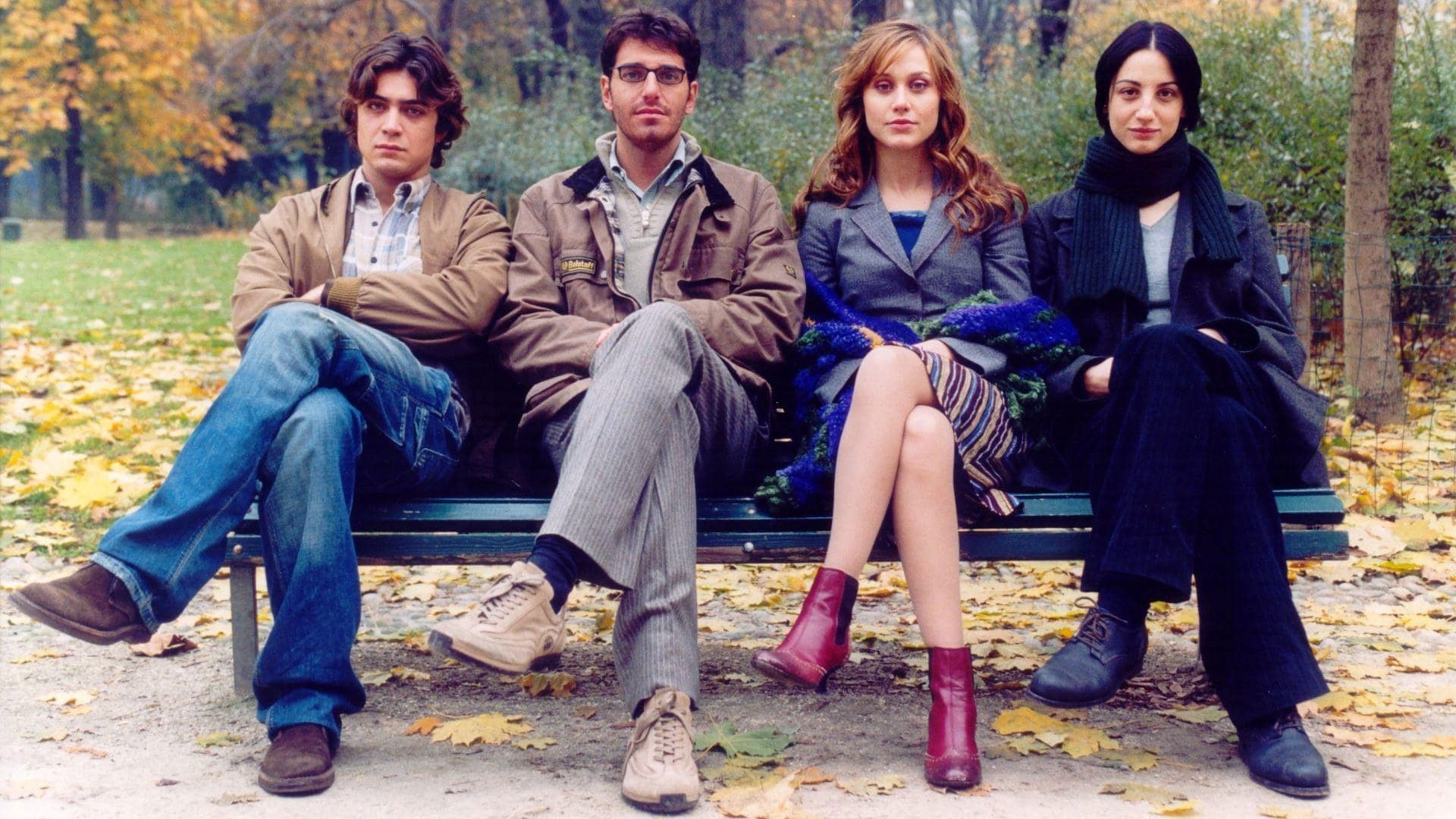 Backdrop for L'uomo perfetto