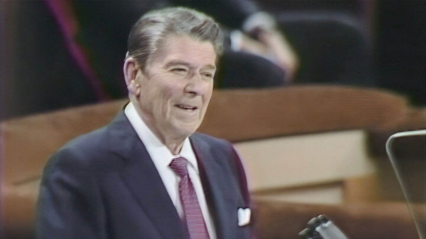 Backdrop for Reagan: Portrait of a Presidency