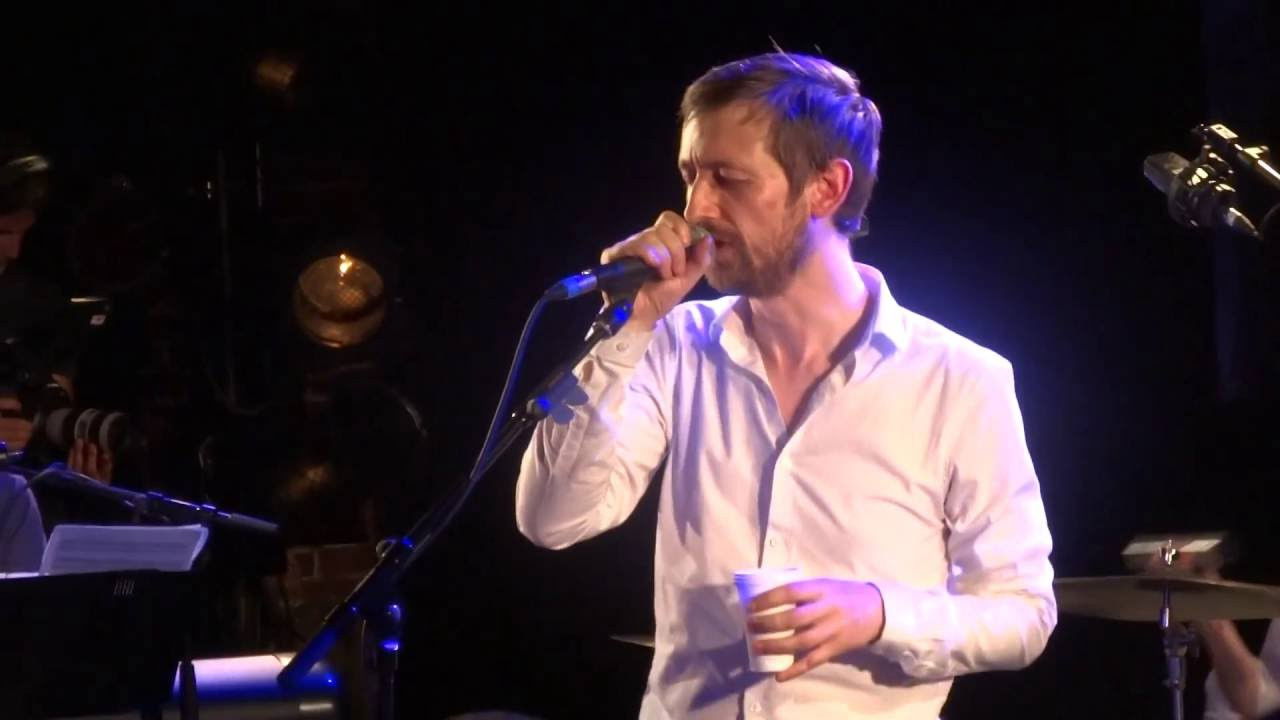 Backdrop for The Divine Comedy - La Maroquinerie acoustic 2016