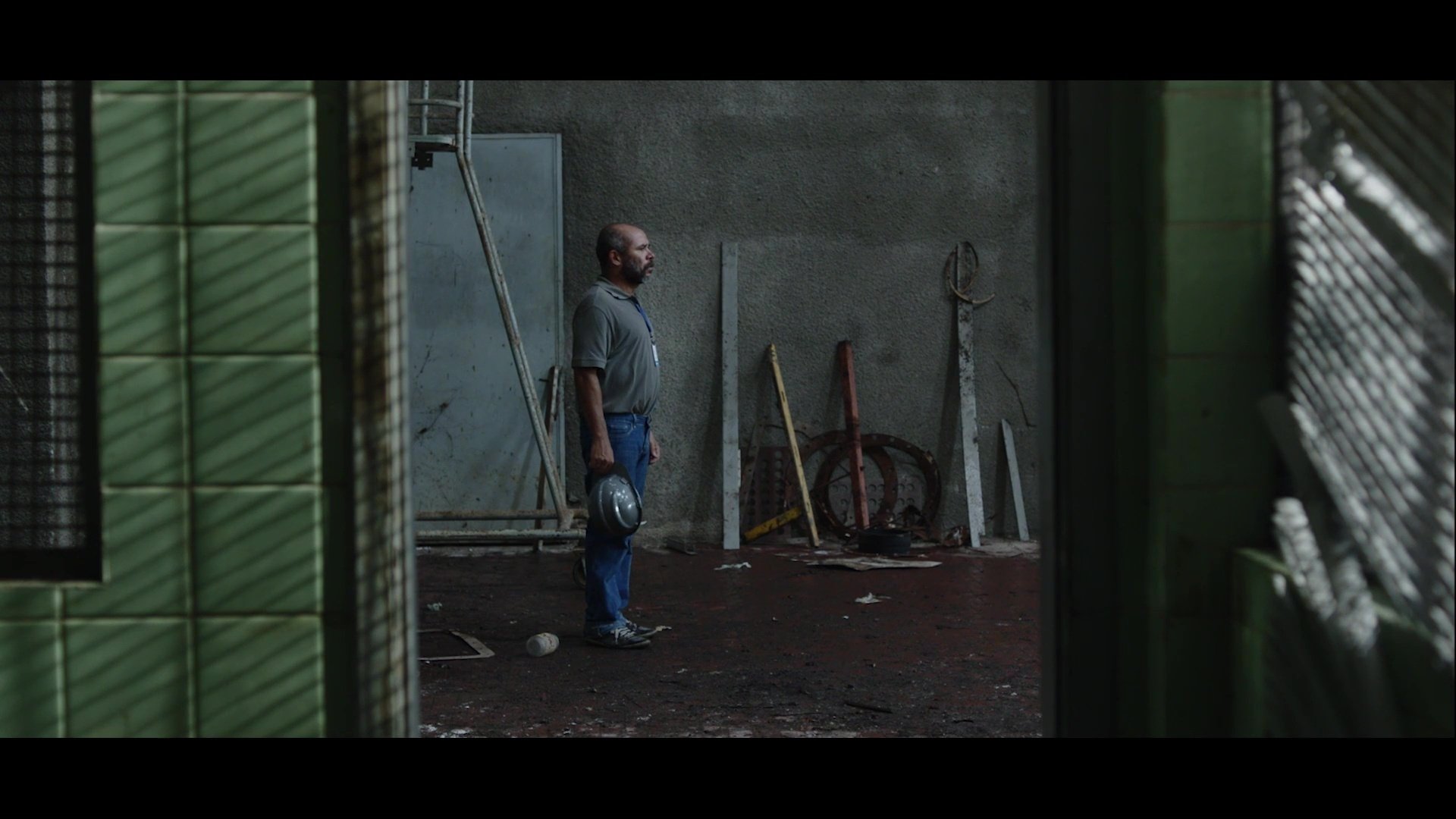 Backdrop for A Ética das Hienas