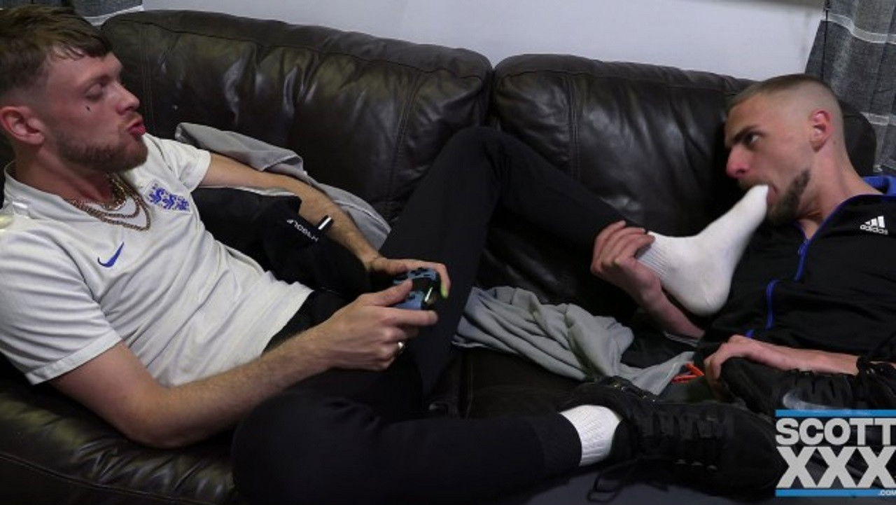 Backdrop for Kiss The Scally Ring