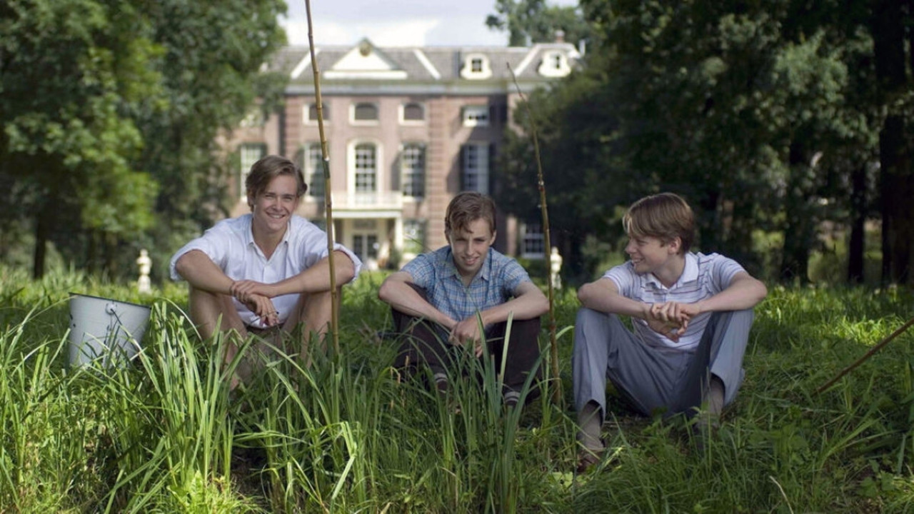 Backdrop for Blood Brothers