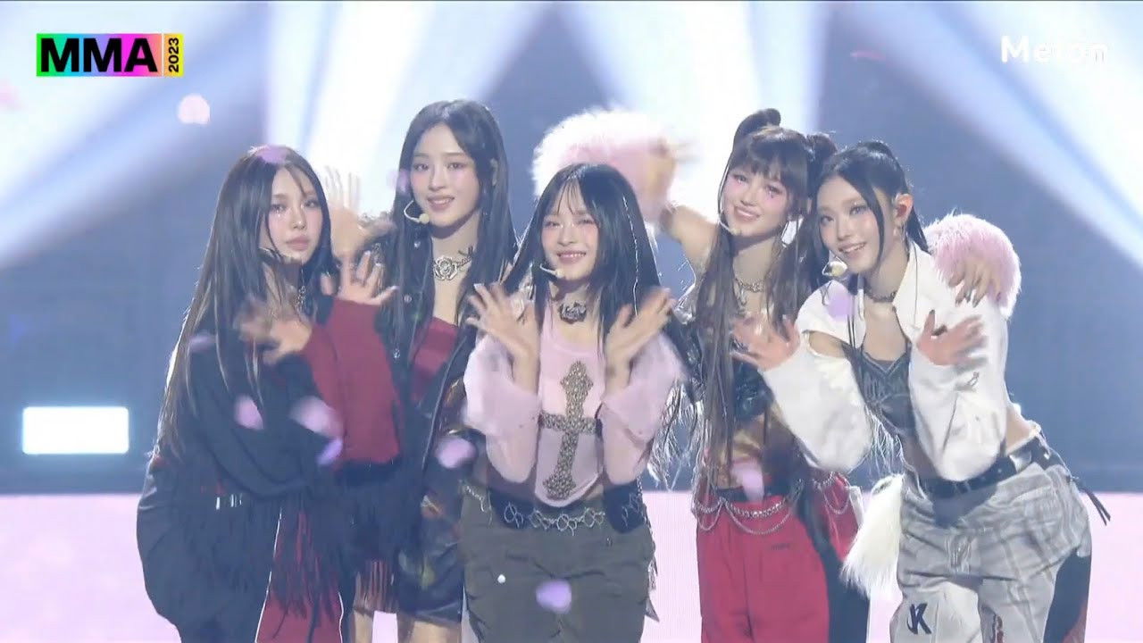 Backdrop for NewJeans 2023 MMA Performance