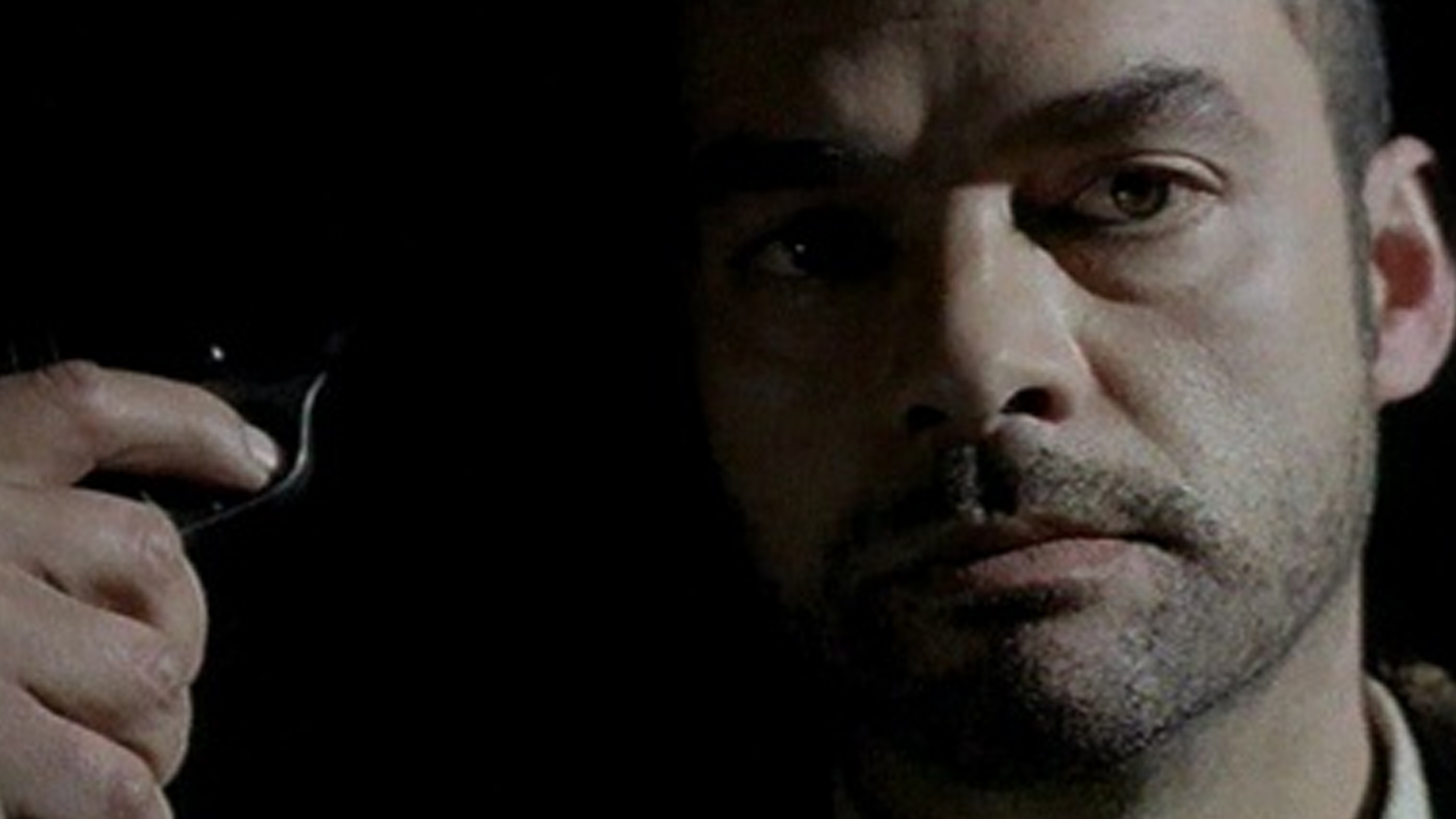 Backdrop for La media medalla