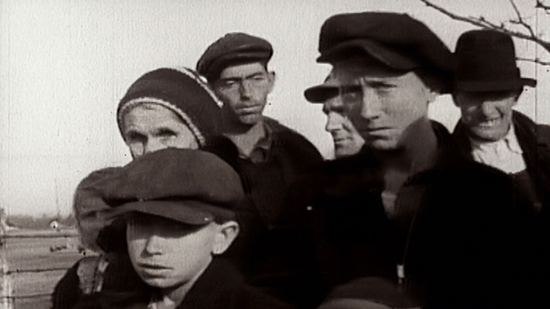 Backdrop for Ordinary Miracles: The Photo League’s New York