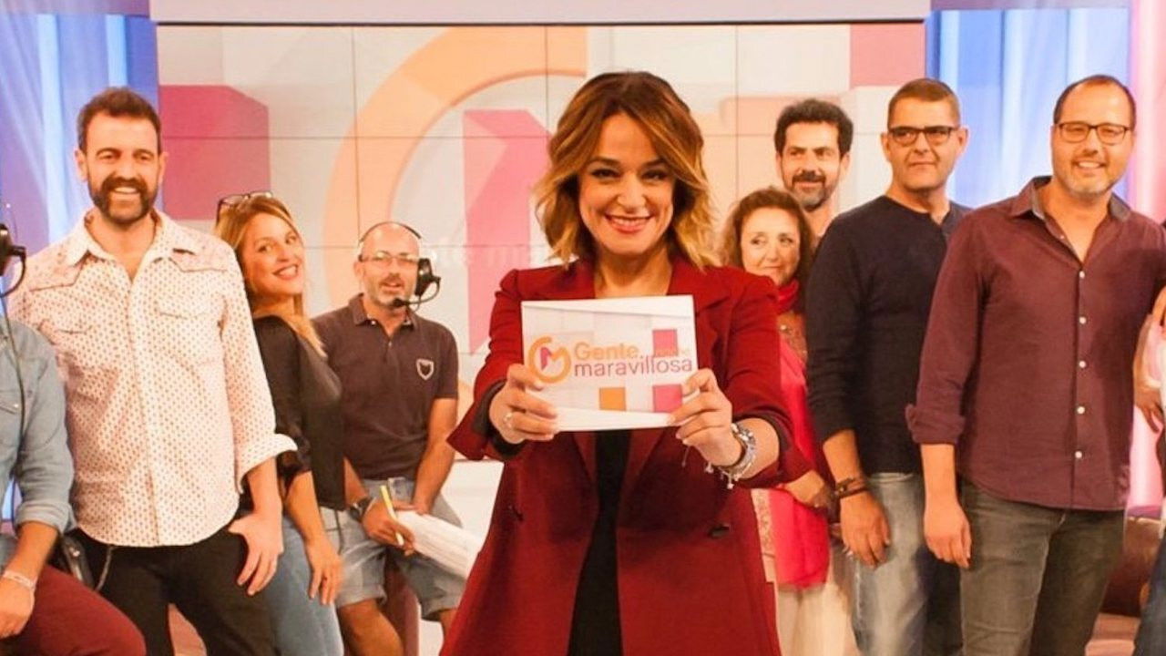 Backdrop for Gente maravillosa