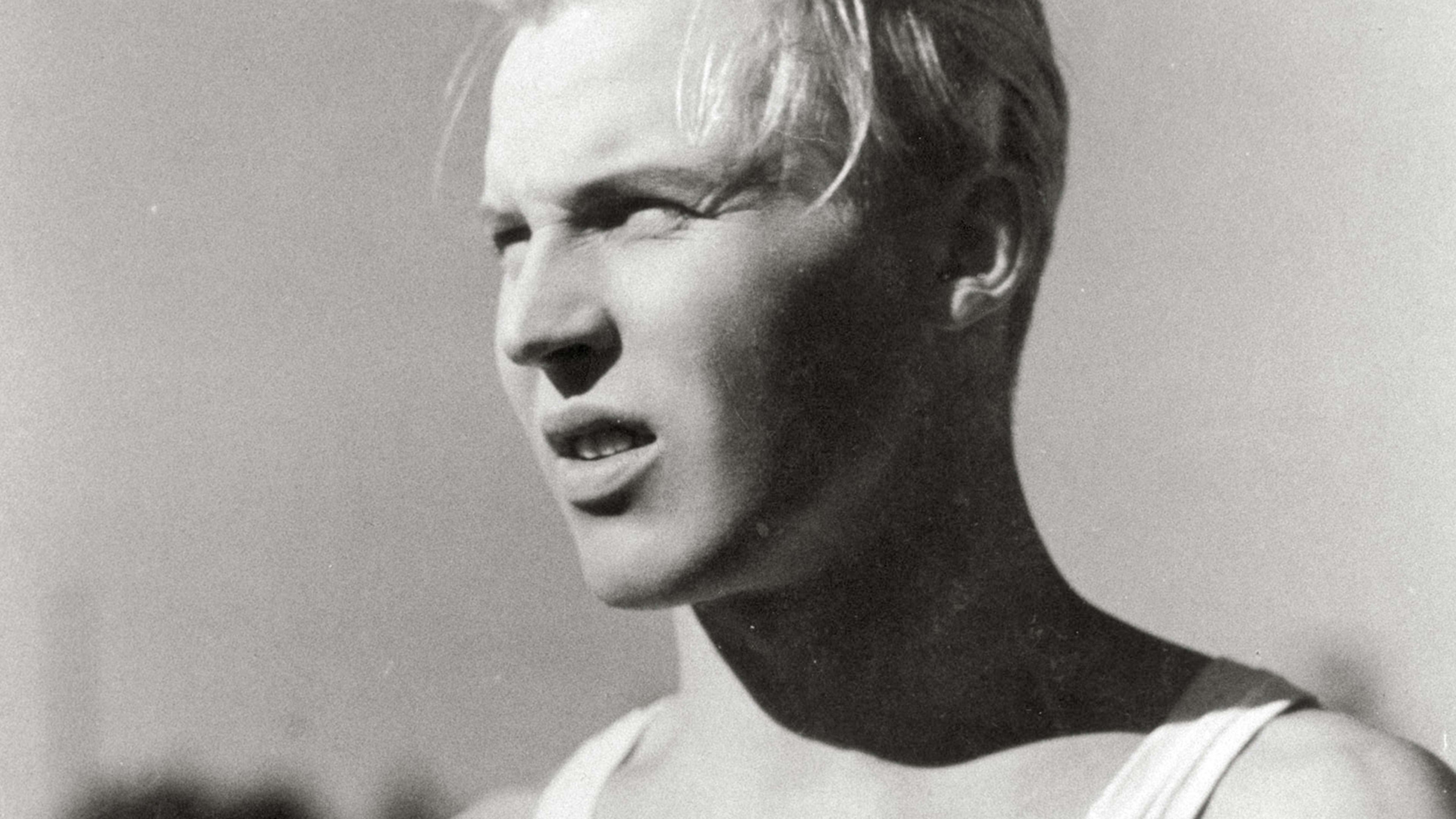 Backdrop for Avoveteen