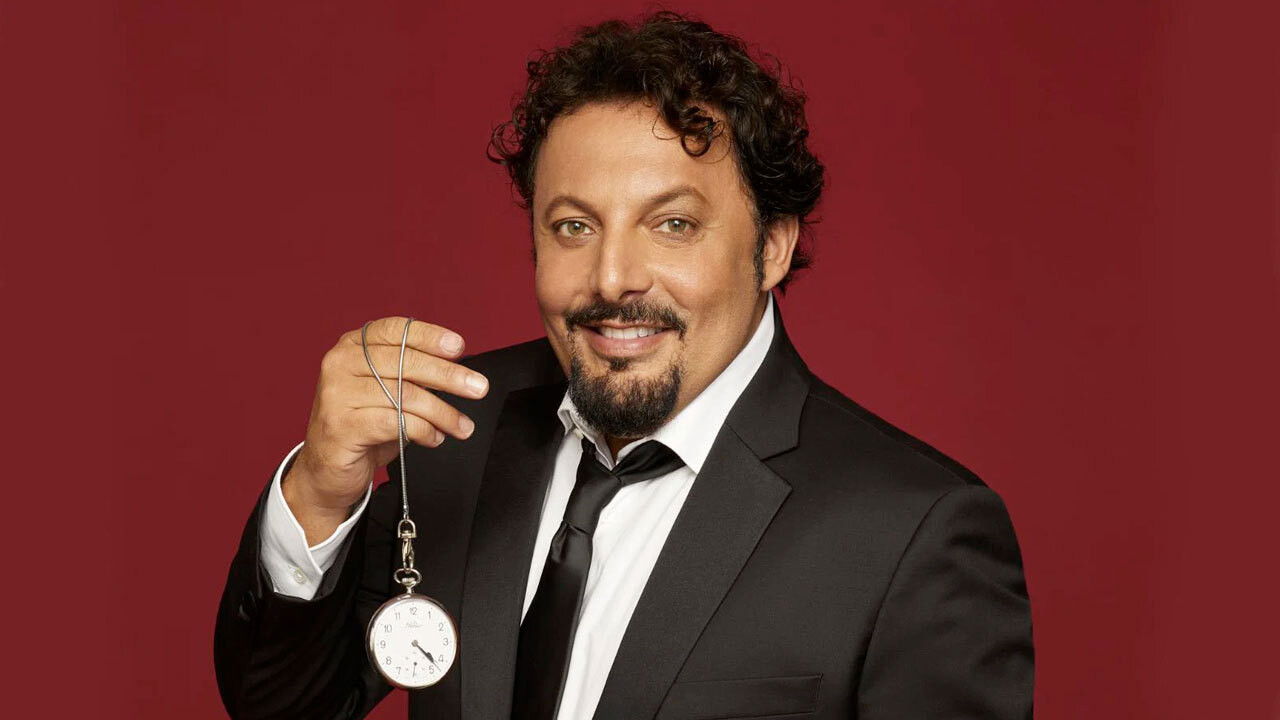 Backdrop for Un'ora sola vi vorrei