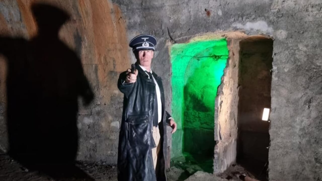 Backdrop for Der Doktor - L'ombra della morte