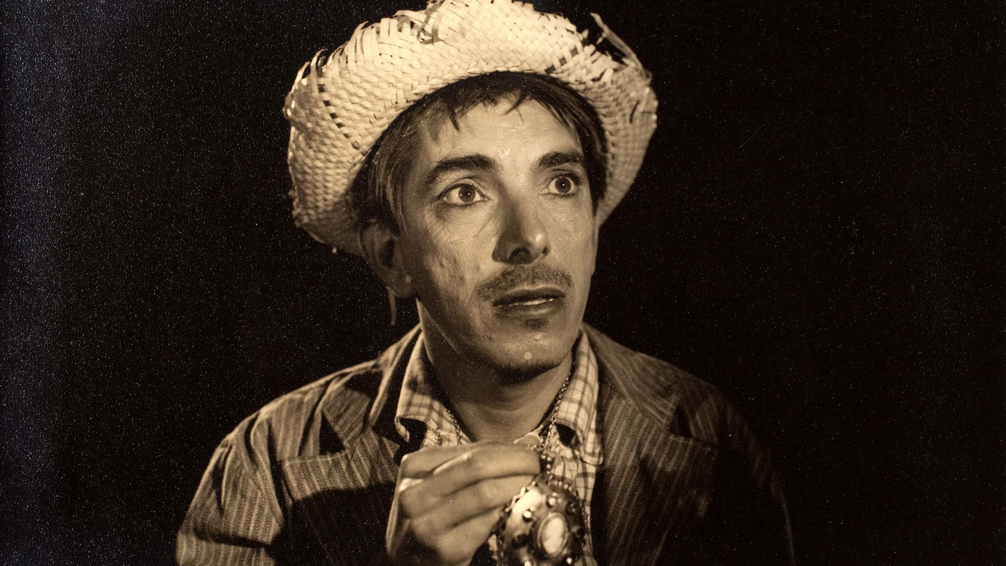 Backdrop for Candinho