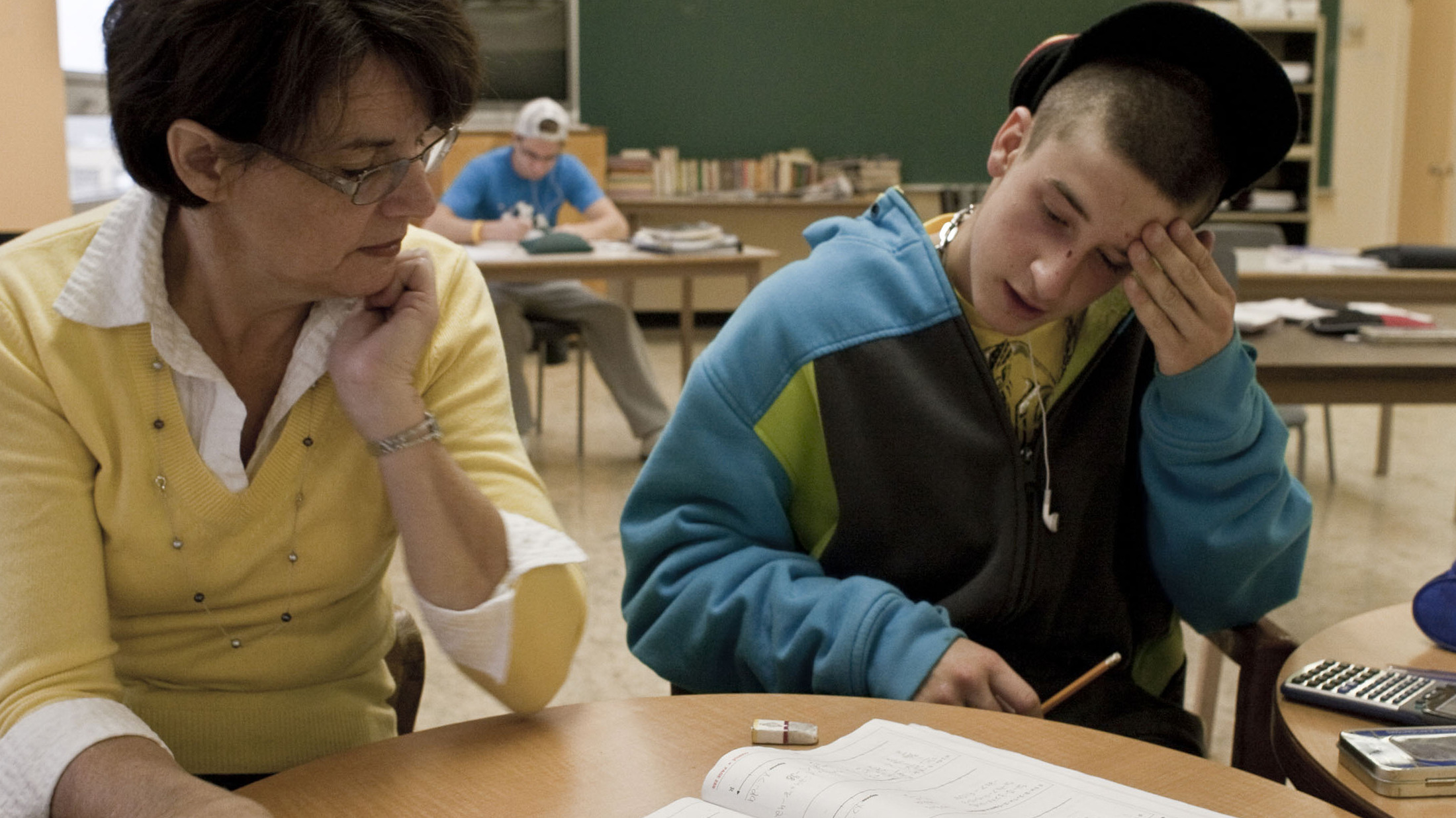 Backdrop for Les Accrocheurs