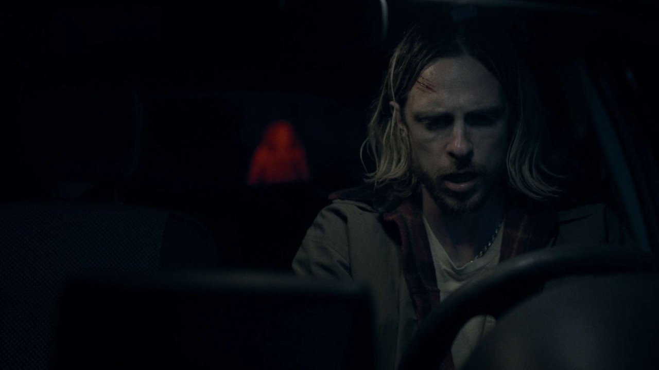 Backdrop for Dans l’ombre