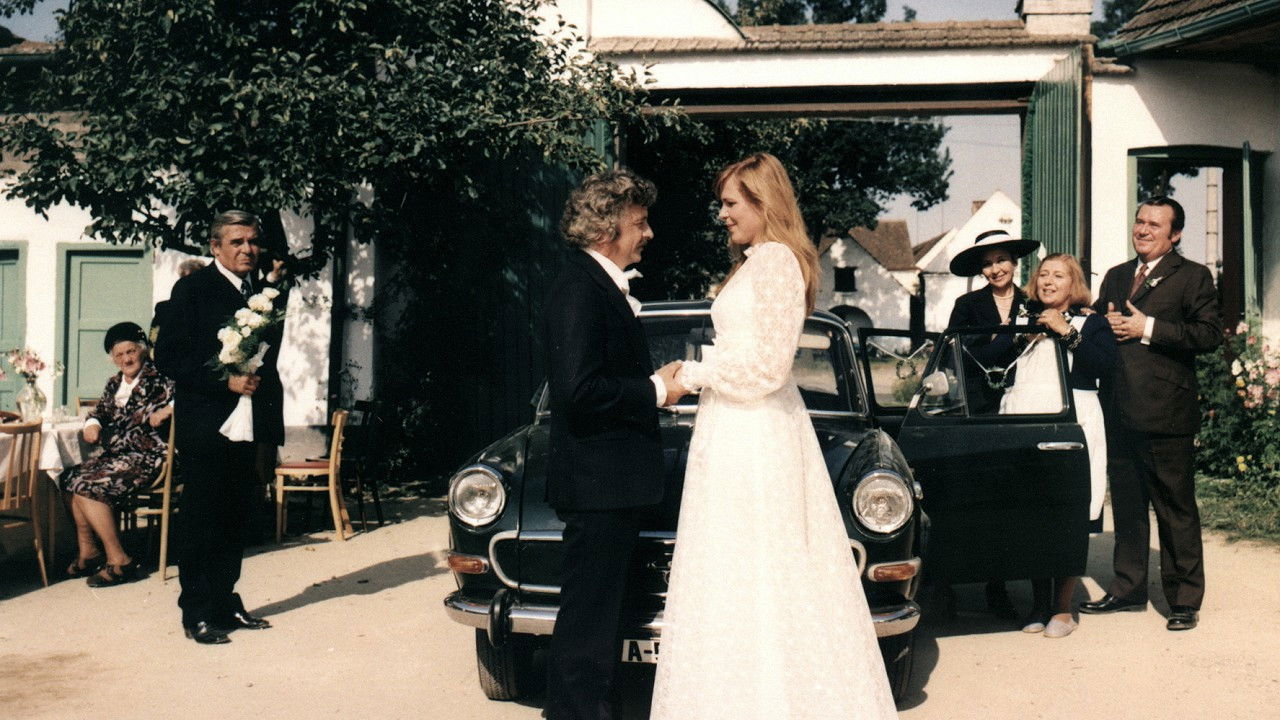 Backdrop for To byla svatba, strýčku