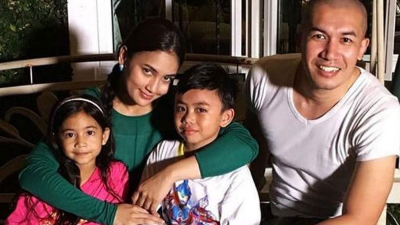 Backdrop for Bibik Bibikku