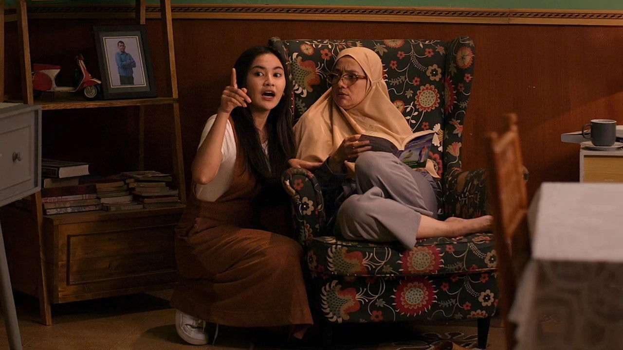 Backdrop for Kapan Pindah Rumah?