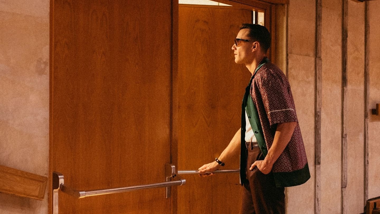 Backdrop for MTV Unplugged: Mrozu