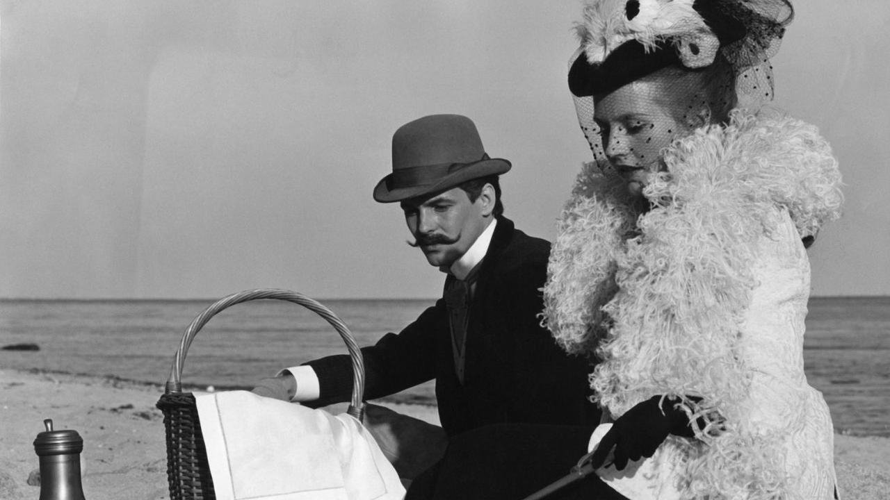 Backdrop for Effi Briest