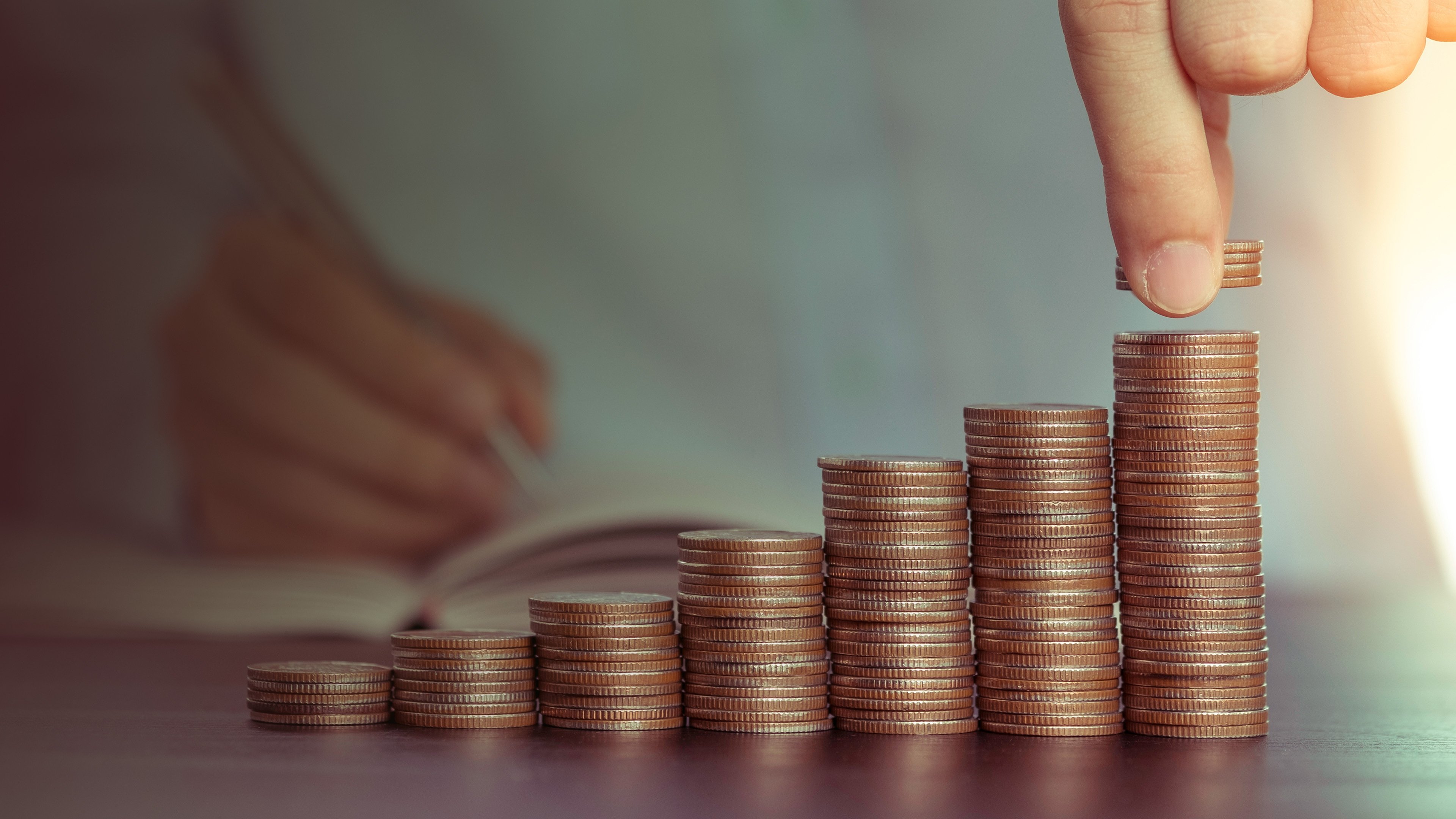 Backdrop for Extreme Cheapskates